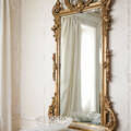 Arredare con le specchiere antiche: luce e profondità negli ambienti contemporanei